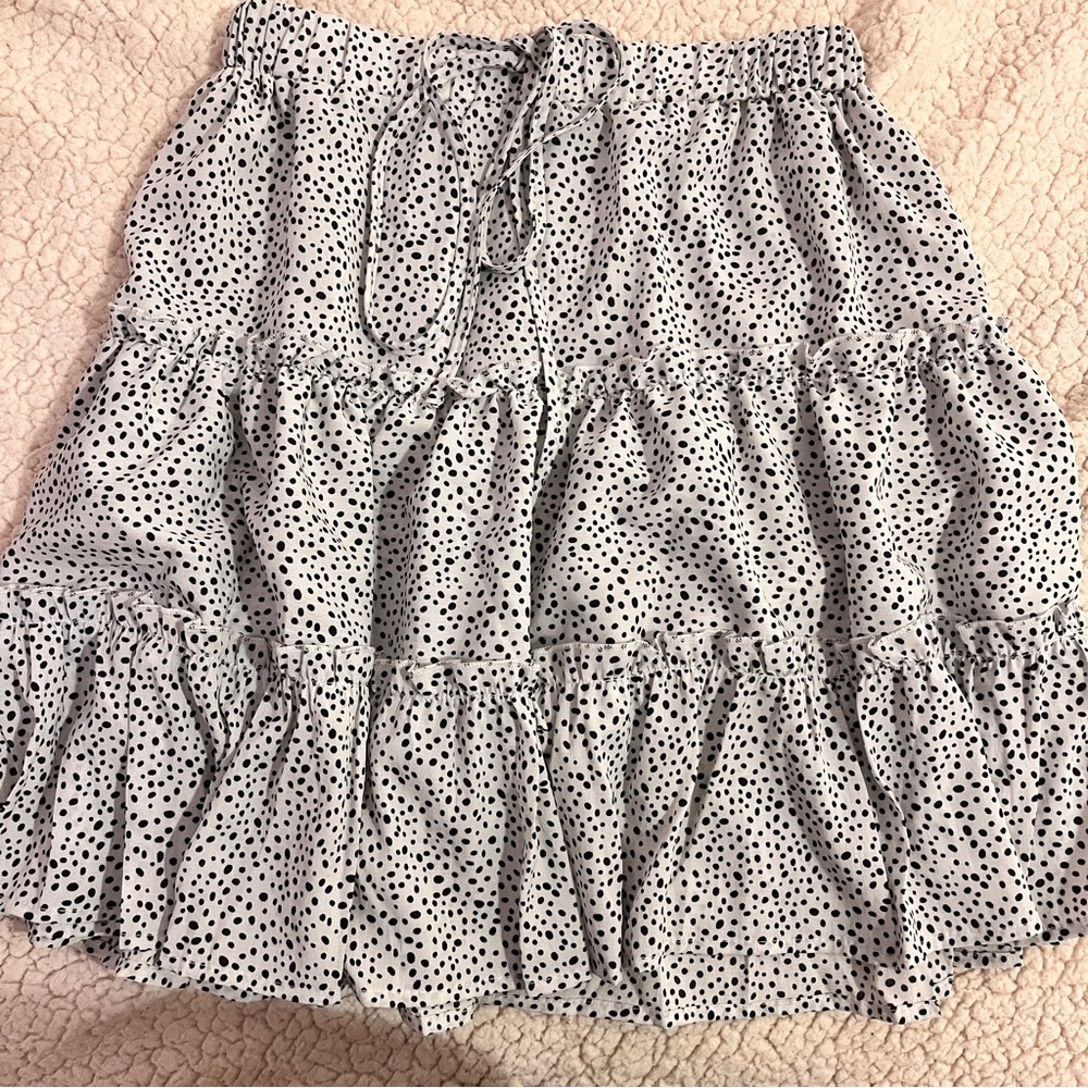 cute shein polka dot skirt
